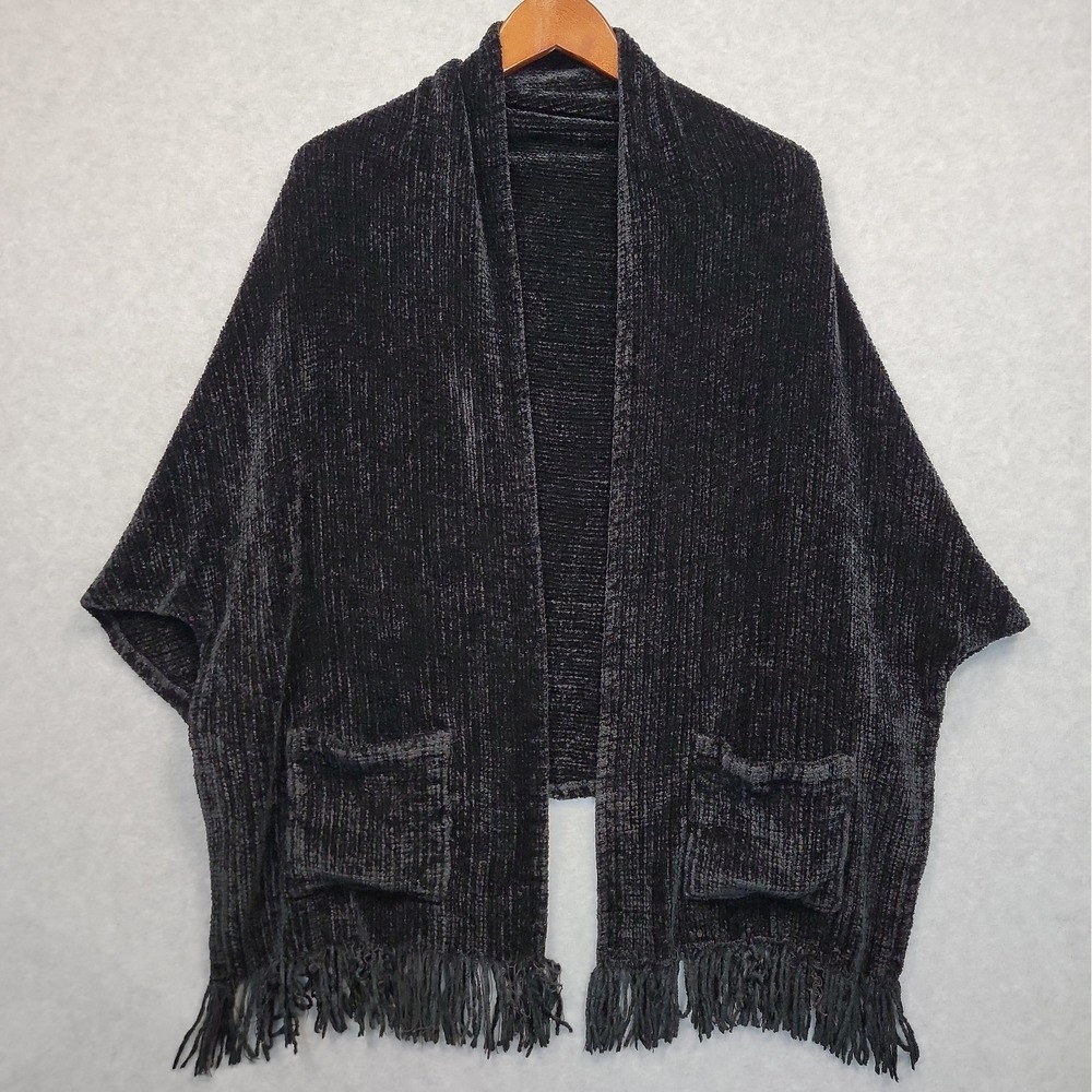 Vintage Churchill Handwoven Chenille Pocket Shawl Black Fringe Open Front Cape
